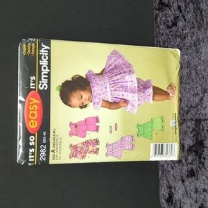 Simplicity 2982 Uncut Girl's Top & Bloomers Sewing Pattern Size A (XXS-L)